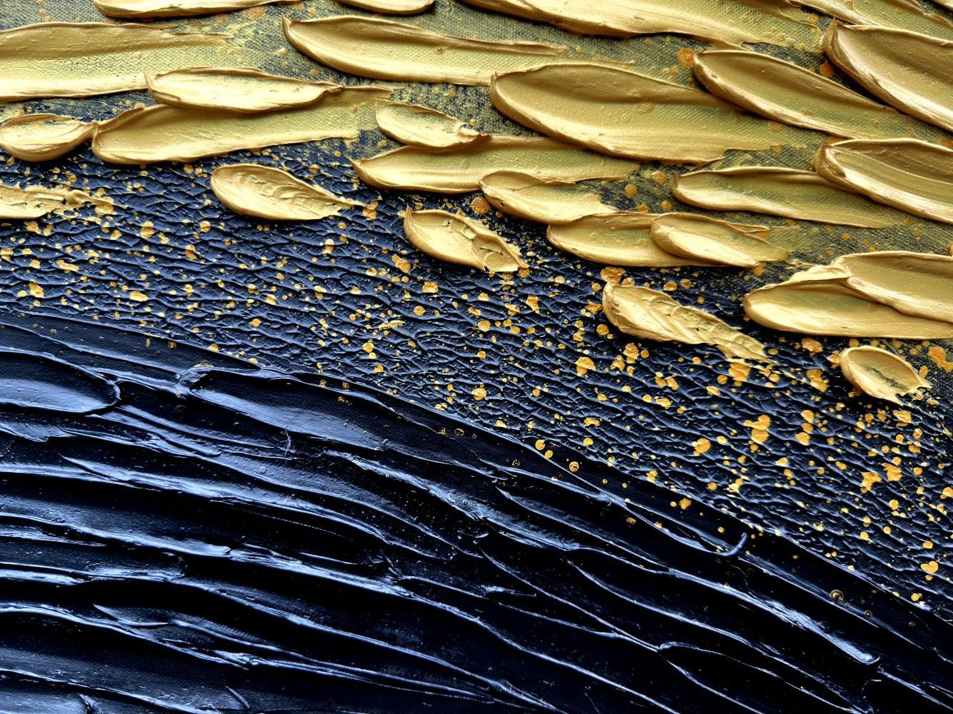 Golden Scales in Motion – Modern Black-and-Gold Textured Artwork | Abstract Horizontal Living Room Art